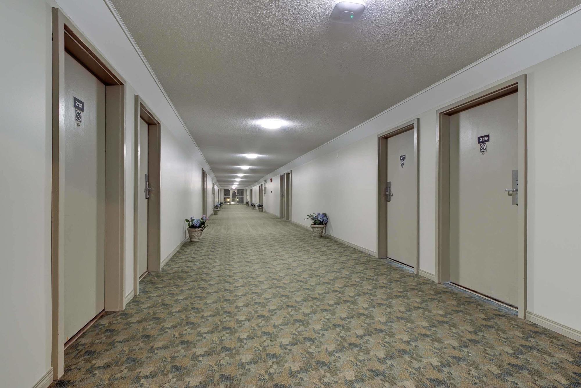 Knights Inn Kamloops Kültér fotó